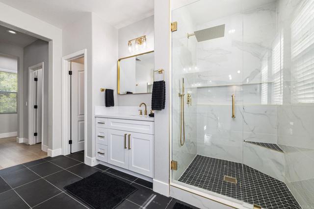 Detail Gallery Image 17 of 31 For 1924 Crossroads St, Chula Vista,  CA 91915 - 5 Beds | 4 Baths