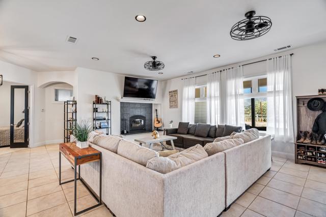44075 Timber Trl, Riverside County, CA 92544 photo 11