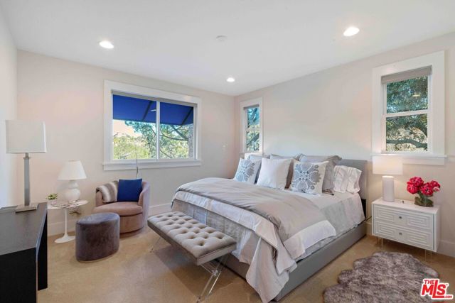 111 Lake Sherwood Drive, Lake Sherwood CA: https://media.crmls.org/mediaz/e6563acb-03f0-4ece-a214-b616e49368fe.jpg