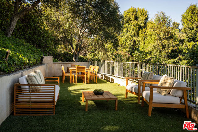 Drew Fenton | 10950 Bellagio Road Los Angeles CA | MLS: 7404740