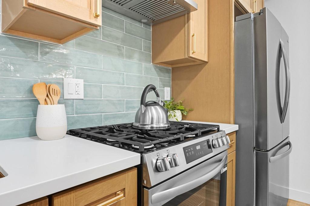 2851 Grandview Street - photo 6