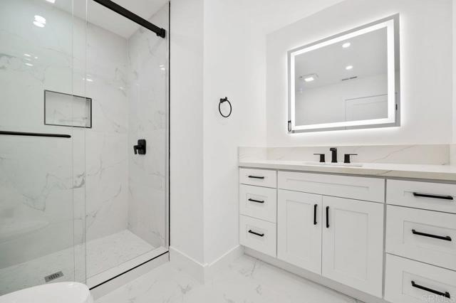 Detail Gallery Image 23 of 58 For 2537 Davis Ave, Carlsbad,  CA 92008 - 4 Beds | 2 Baths