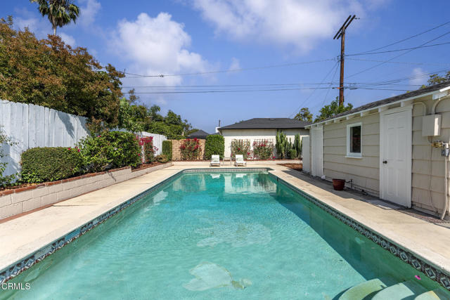 604 N Sunnyslope Avenue, Pasadena CA: https://media.crmls.org/mediaz/e657c16b-e5c6-424e-9410-cdce856b622f.jpg