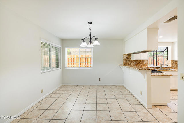5813 Cochran Street, Simi Valley CA: https://media.crmls.org/mediaz/e657ce5b-4207-4cfd-b6f8-548eea66a06e.jpg