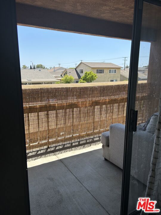 6600 Warner Avenue, Huntington Beach CA: https://media.crmls.org/mediaz/e6582075-7161-49e6-a082-db3d35d8b5bb.jpg