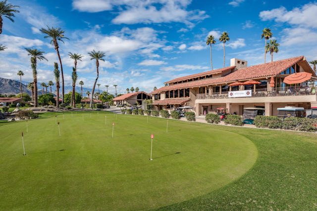 84 La Ronda Drive, Rancho Mirage CA: https://media.crmls.org/mediaz/e6586a6e-b6bb-4eec-9bf1-a57c88c05e1a.jpg