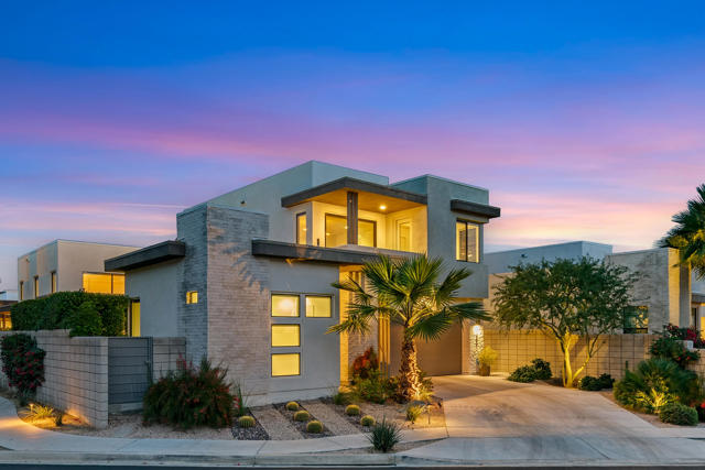 188 Blue Moon Drive, Palm Springs, CA 92262