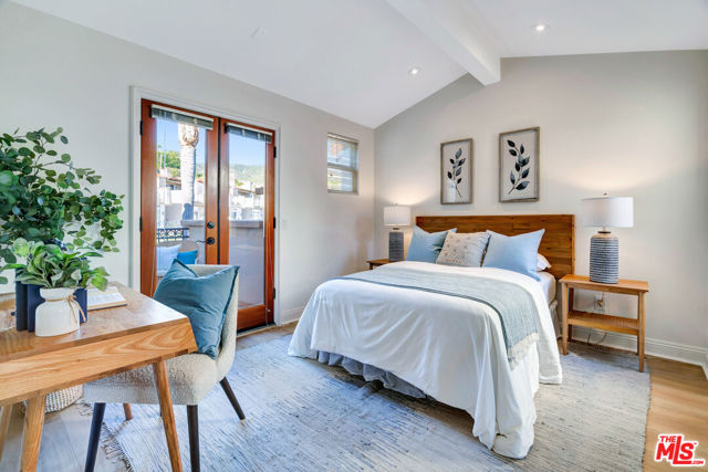 6412 Lunita Road, Malibu CA: https://media.crmls.org/mediaz/e6596a6e-c1db-42dc-aee8-f239bc95df2e.jpg