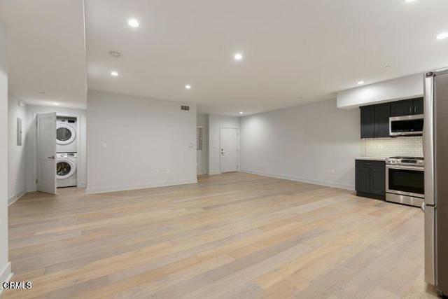 Detail Gallery Image 7 of 12 For 137 S Wilson Ave #105,  Pasadena,  CA 91106 - 2 Beds | 1 Baths