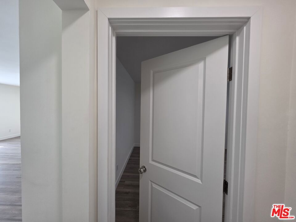 https://media.crmls.org/mediaz/e65a0fd1-ca34-4569-8290-967597e47829.jpg?preset=X-Large