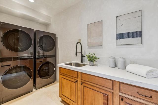 90 Reservoir Road, Los Gatos CA: https://media.crmls.org/mediaz/e65bd71c-037e-4078-a7b1-7b28764d925c.jpg