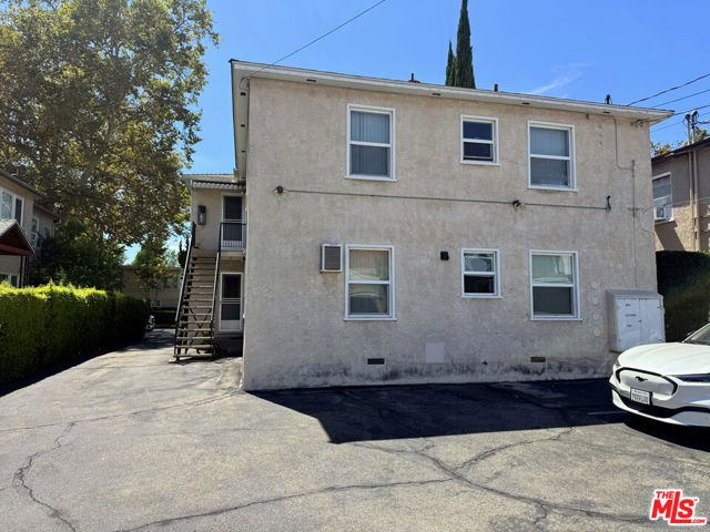 140 North Maple Street photo 12