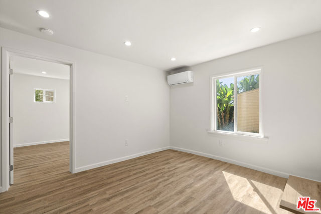 8824 Harratt Street photo 6