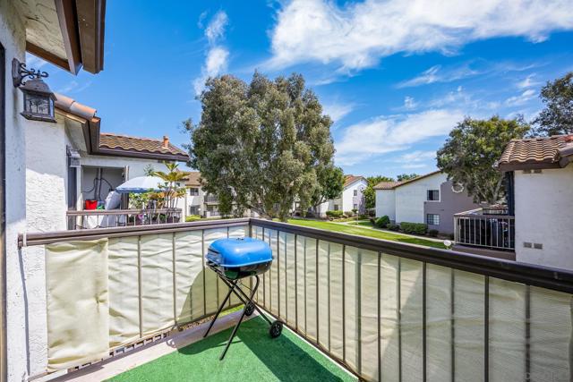 3574 Sunset Ln, San Diego CA: https://media.crmls.org/mediaz/e65ed36e-bfa9-42da-964f-8c1f38032927.jpg