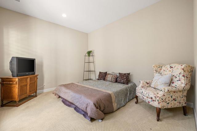 81840 Contento Street, La Quinta CA: https://media.crmls.org/mediaz/e65f095a-dd32-4776-9939-6bd0ef3f0531.jpg