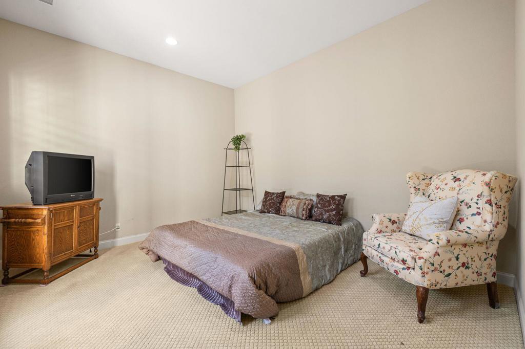 MLS #219135254DA image #21