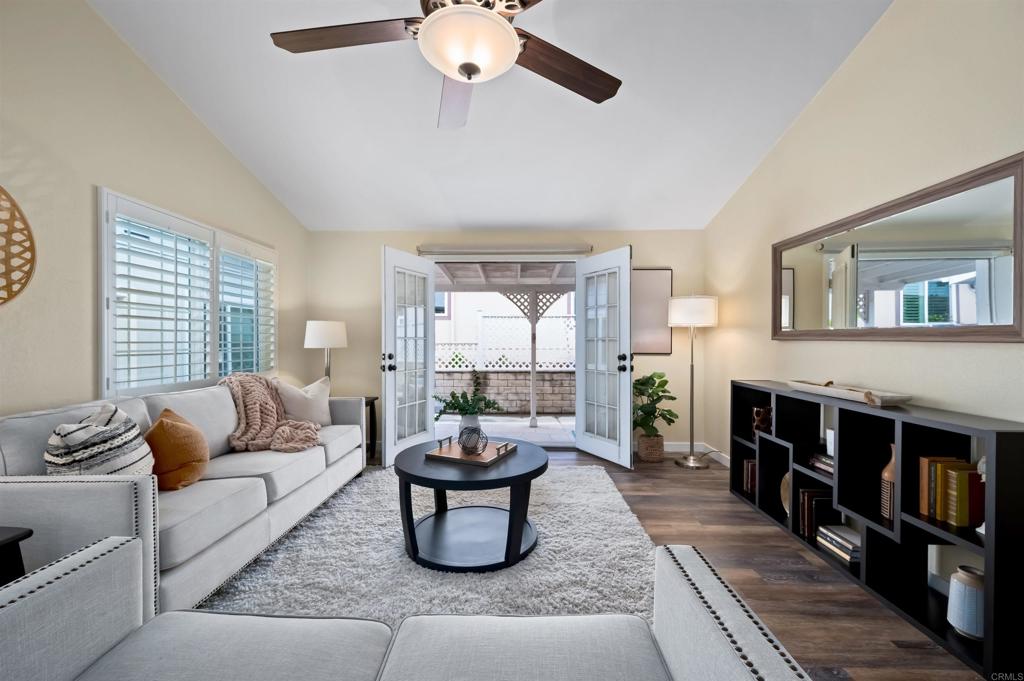 635 Via Santa Cruz - photo 10