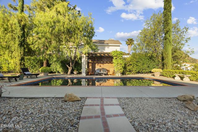29845 Vista Del Arroyo, Agoura Hills CA: https://media.crmls.org/mediaz/e65f63ce-3083-4083-a5cb-6f25e73e1dd7.jpg