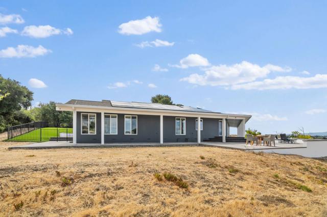 640 Evans Road, Milpitas CA: https://media.crmls.org/mediaz/e65fe25e-60af-4e06-b58e-d577d54ee100.jpg