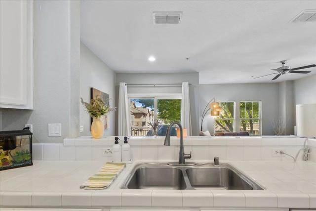 3301 N Park Drive, Sacramento CA: https://media.crmls.org/mediaz/e66070e2-400f-4ed8-996b-977a29bbba7c.jpg