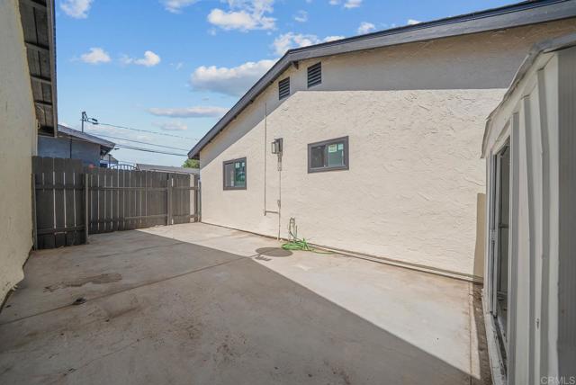 Image 18 of 30 For 1877 Donax Avenue