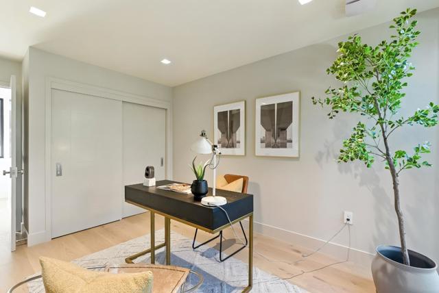 490 Shelford Avenue, San Carlos CA: https://media.crmls.org/mediaz/e6616b2c-d2df-4a0d-87a1-1fb5469e8f3b.jpg