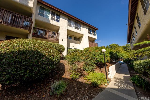 6131 Rancho Mission Road, San Diego CA: https://media.crmls.org/mediaz/e661715c-9c03-4636-b190-d9d2cac0a625.jpg