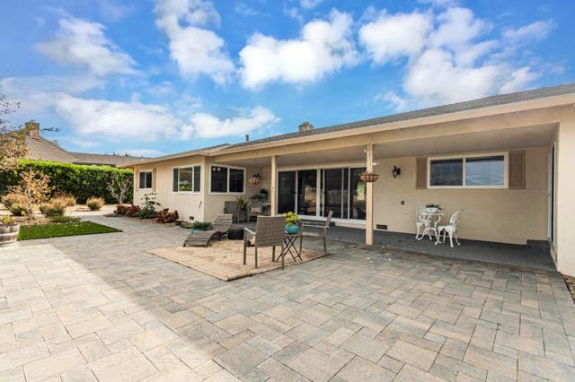 690 Ridgemark Drive, Hollister CA: https://media.crmls.org/mediaz/e6622cbe-e91b-40c8-adb6-7116d271ec41.jpg