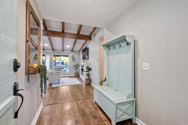 Detail Gallery Image 3 of 44 For 1151 Sander Ct, Escondido,  CA 92026 - 3 Beds | 2 Baths