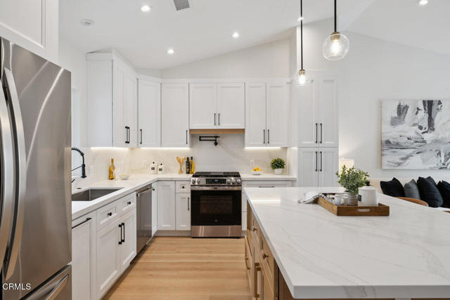 2711 2715 Dawson Avenue, Ventura CA: https://media.crmls.org/mediaz/e6642e64-acb8-42a4-9bc4-96b88141dfd0.jpg