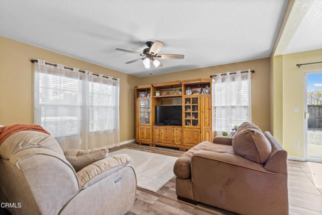 Detail Gallery Image 5 of 34 For 2024 Green Ridge Cir, Lompoc,  CA 93436 - 3 Beds | 2/1 Baths