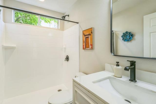 6371 Blackberry Court, Gilroy CA: https://media.crmls.org/mediaz/e6668f75-c910-493f-a9a0-d9ee5e6fce9c.jpg