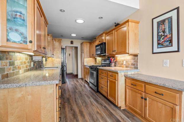 Detail Gallery Image 11 of 49 For 4057 Calavo Dr, La Mesa,  CA 91941 - 3 Beds | 2 Baths