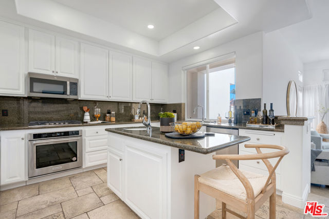 Drew Fenton | 6436 Lunita Road Malibu CA | MLS: 7320971 Drew Fenton | 6436 Lunita Road Malibu CA | MLS: 7320971