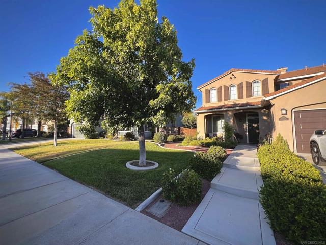 37710 Sprucewood Ln, Murrieta CA: https://media.crmls.org/mediaz/e667fd68-6656-48a8-a3bf-1e89a15b8e8f.jpg