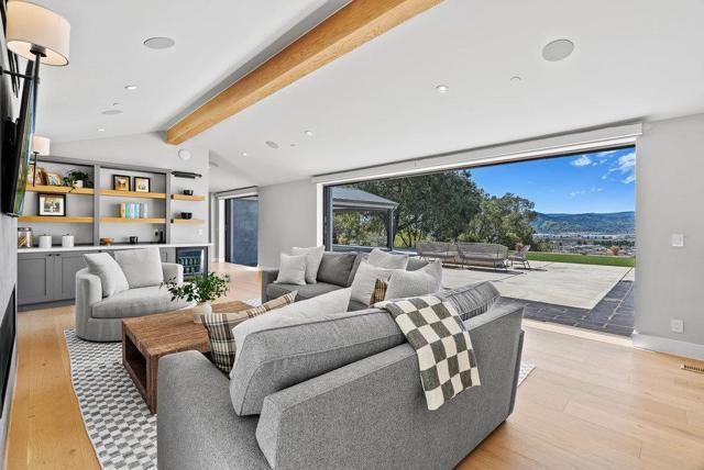 18290 Cochrane Road, Morgan Hill CA: https://media.crmls.org/mediaz/e6696951-ff73-4695-8ff6-47f146b13477.jpg