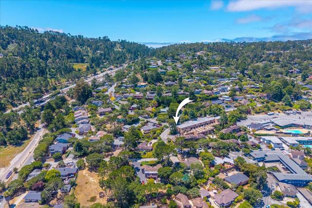 152 Mar Vista Drive, Monterey CA: https://media.crmls.org/mediaz/e669afbe-4776-4ac3-bacb-e7600c9bd0ed.jpg