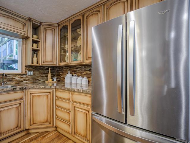 609 Encino Drive, Aptos CA: https://media.crmls.org/mediaz/e66ae93a-df2a-4a0f-8a28-5245e5094706.jpg