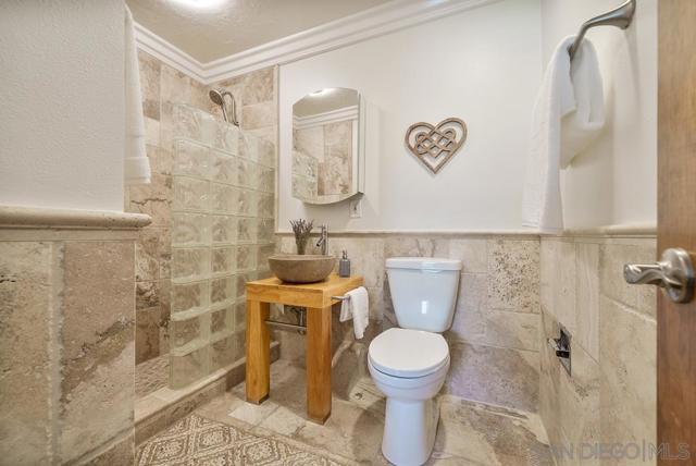3157 Evening Way, La Jolla CA: https://media.crmls.org/mediaz/e66b1d02-53f5-4d16-813c-7b04d23adbe4.jpg