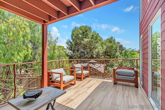 1003 Hayes Ave, San Diego CA: https://media.crmls.org/mediaz/e66b9da8-e371-4910-b21e-3c203cb03471.jpg