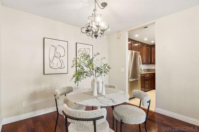 2445 Brant St, San Diego CA: https://media.crmls.org/mediaz/e66bd334-414b-4bad-a0a1-a603353cc2ad.jpg