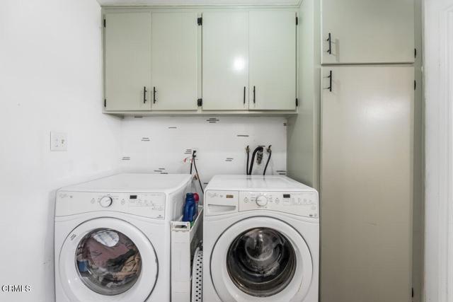 1431 Lakehurst Street, Oxnard CA: https://media.crmls.org/mediaz/e66bfc72-9da4-4323-803f-a4b388bec45b.jpg