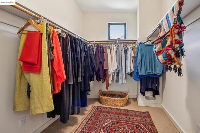 1015 Grand View Dr, Berkeley CA: https://media.crmls.org/mediaz/e66c51a4-3d55-41ee-84ea-8a55b9a04870.jpg