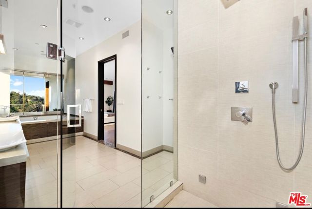 1018 Stradella Road, Los Angeles CA: https://media.crmls.org/mediaz/e66cd3c0-b85e-46c9-aa7c-b215800b3dc9.jpg