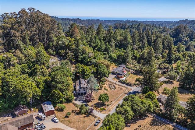284 Brooktree Ranch Road, Aptos CA: https://media.crmls.org/mediaz/e66cfb4a-67b6-40a0-bd55-6c891f405180.jpg