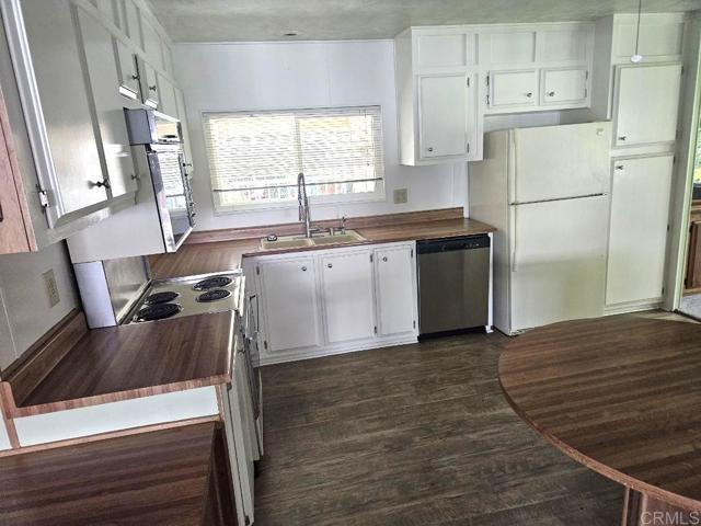 Detail Gallery Image 6 of 19 For 8975 Lawrence Welk Dr #424,  Escondido,  CA 92026 - 2 Beds | 2 Baths