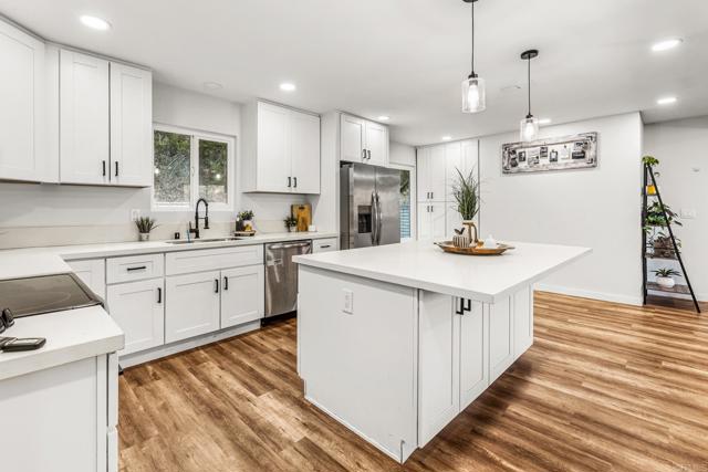 Detail Gallery Image 13 of 30 For 10906 Serena Ln, Lakeside,  CA 92040 - 4 Beds | 2 Baths