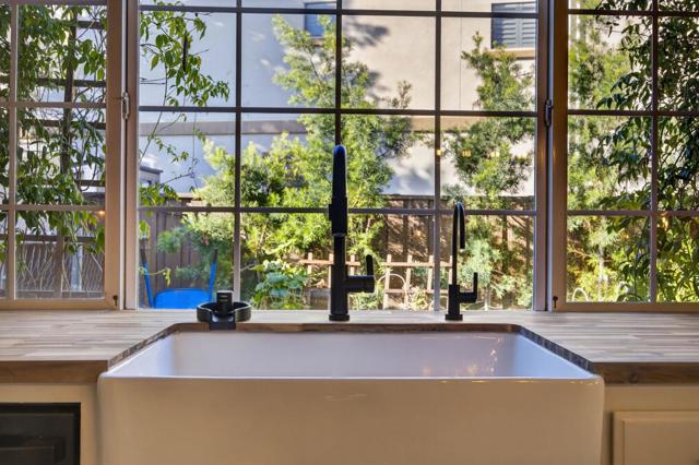 1295 Jasmine Way, Morgan Hill CA: https://media.crmls.org/mediaz/e66fc465-b798-4374-8ba3-b7857e8ff060.jpg