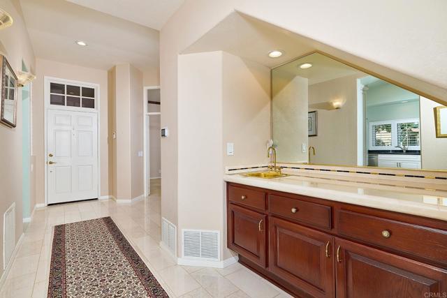 Detail Gallery Image 4 of 29 For 3738 Calle Cortejo, Rancho Santa Fe,  CA 92091 - 3 Beds | 3 Baths