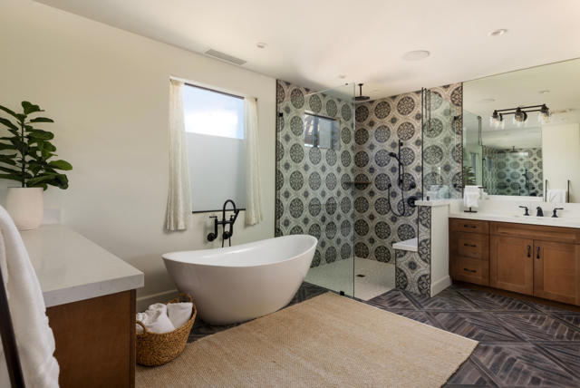 79665 Avenue 38, Indio CA: https://media.crmls.org/mediaz/e6710886-b5fa-45cc-b3b0-29de2ad8b2a6.jpg